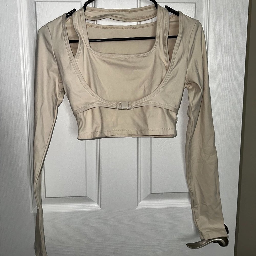 Halara Cropped 2 in 1 Yoga Halter Top